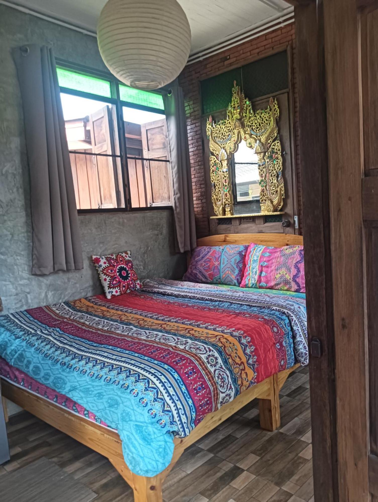 Huen Chiang Man Hostel (Adults Only) Chiang Mai Exterior foto